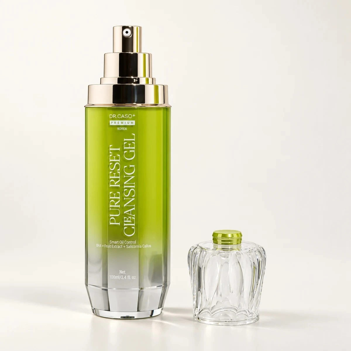 Chai PURE RESET CLEANSING GEL mở nắp, thấy rõ đầu bơm