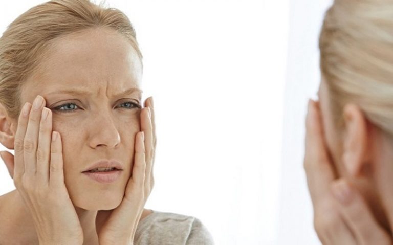 Quan sát những thay đổi trên da theo thời gian.