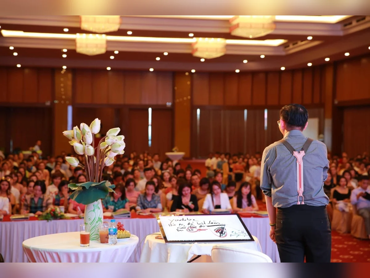 Hội thảo công nghệ sinh học và chăm sóc da dành cho cộng đồng chủ Spa RON INTERNATIONAL®