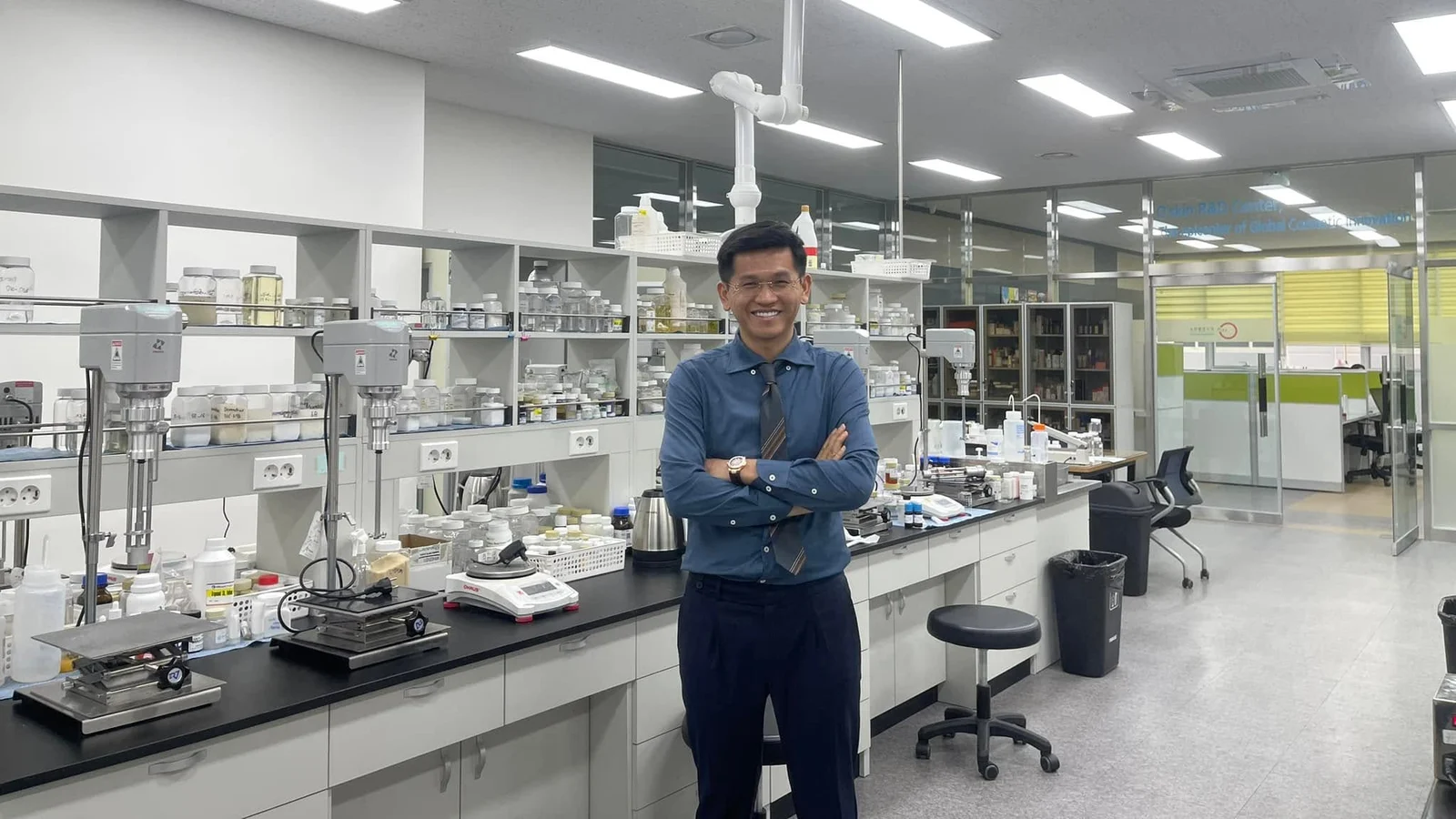 Không gian phòng nghiên cứu mỹ phẩm tại Hàn Quốc